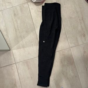 Black lulu lemon leggings